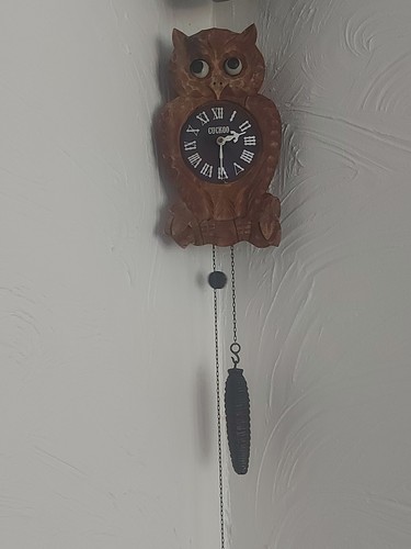 Black forest style owl clock - black,
