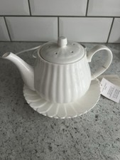 Laura Ashley Tea Pot Lamp New Boxed