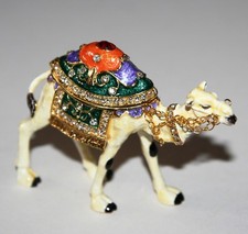 WALKING CAMEL Trinket Box /