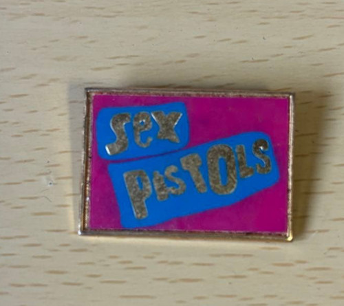 Sex pistols vintage rare pin - pistols,