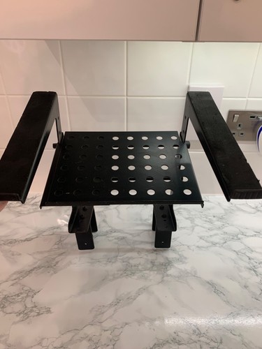 Laptop stand - dj,