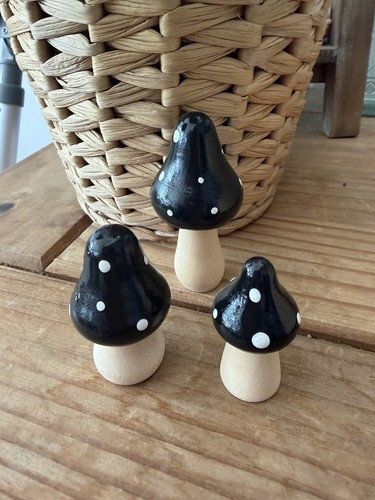 Trio black white - of,