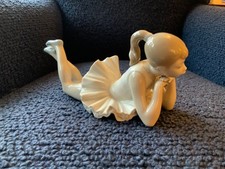 Lladro figurine Pensive