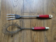2 Vintage Skyline Red/White