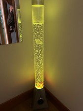 Fish light up Led Lamp, changes colours, size 4,9, good condition.