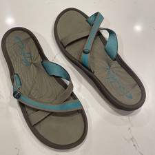 Vintage 90s Oakley Flip Flops