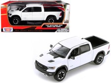 2019 RAM 1500 Rebel Crew Cab Pickup Truck White 1/24-1/27