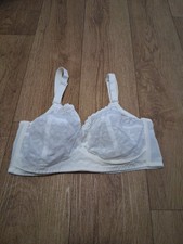 Ladies Bra 38D, Berlei,  non Wired and non Padded
