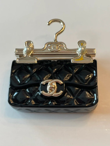 Chanel 23c hanger - hanger, classic