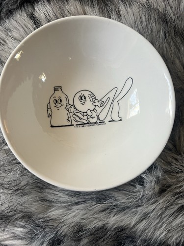 Vintage cereal bowl kellogs - vintage,