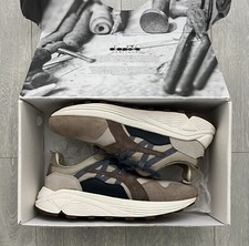 mens diadora trainers size 9.5 (Heritage Rave)