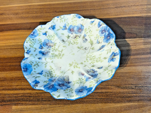 Shelley blue pansy bone china - shelley,