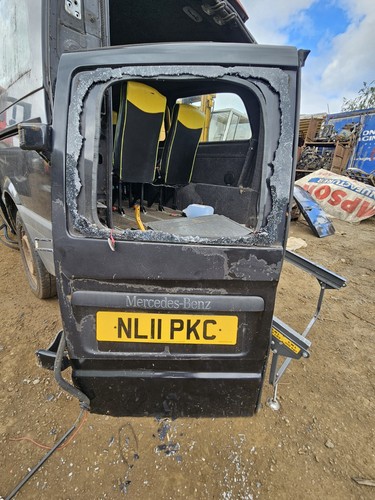 Vito right rear door black - vito,