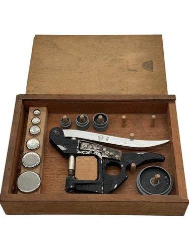 Vintage watchmakers crystal - vintage,