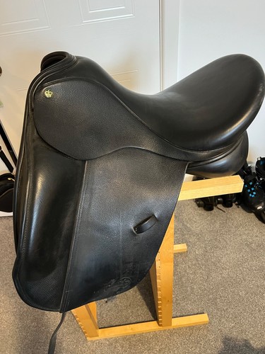Ideal suzzanna dressage saddle - ideal,