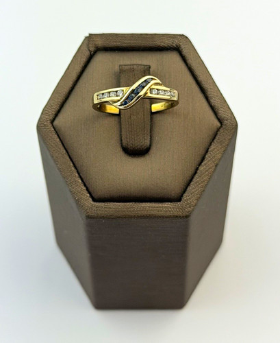 9ct yellow gold sapphire and