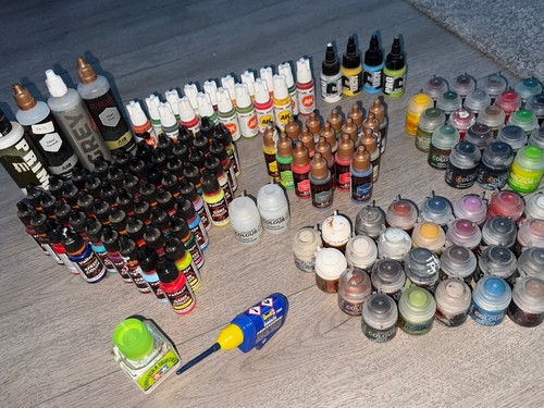 Huge warhammer paint - job, lot