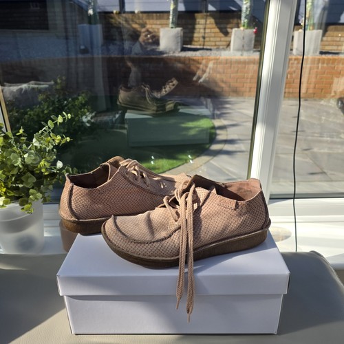 Clarks size leather - 7.5, d