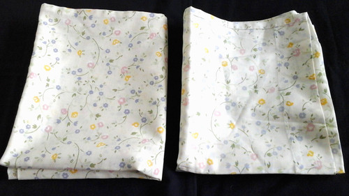 Vintage pretty pair - pair, of