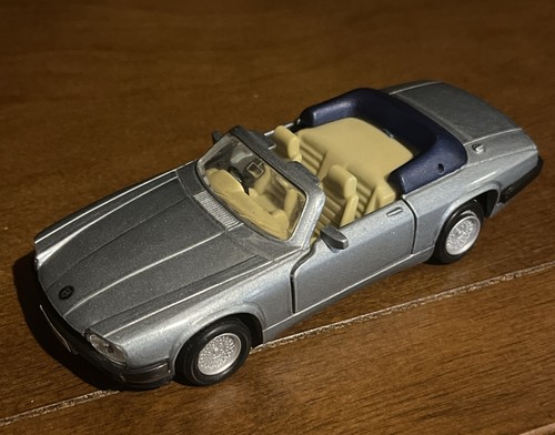 Toys maisto jaguar - mc,