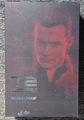 Hot toys mms774 terminator - hot,
