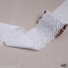 10+free4Yds Broderie Anglaise