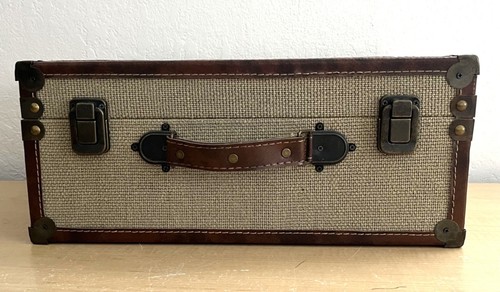 Reproduction vintage style - reproduction, vintage-style