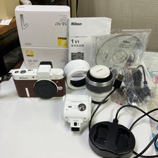Nikon 1 V1 Mirrorless Camera +