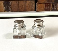 PAIR OF GLASS /SILVER PLATE VINTAGE INK WELLS . MEASURE approx 4x4 by 6.3cm (in