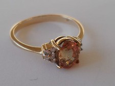 ULTRA RARE GEM 9K ORANGE COLOUR CHANGE SAPPHIRE & DIAMOND GOLD BEAUTIFUL RING