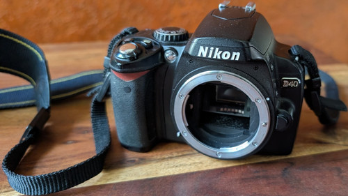 Nikon d40 dslr camera black - d40,