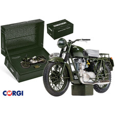 TRIUMPH TR6 650 TROPHY "THE GREAT ESCAPE" S.MCQUEEN 1963 GREEN/MUD 1:12 Corgi Mo