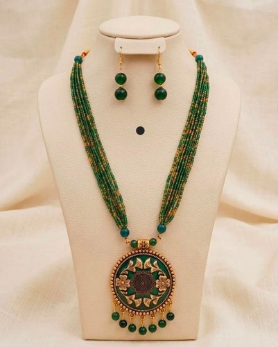 Green kundan necklace set - green,