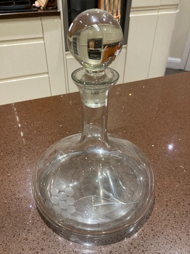 Flat bell shaped glass port - flat,