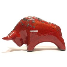 Otto Keramik Bull in Red Fat