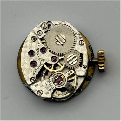 1977 watch movement - 1977-2,