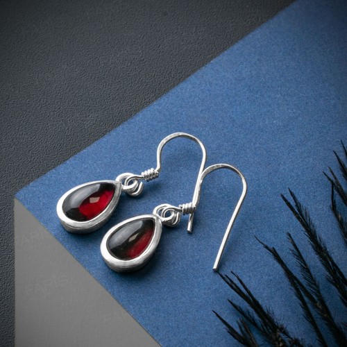 Pear cut garnet sterling - cut,