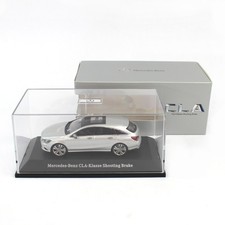 Mercedes-Benz Model Car 1:43