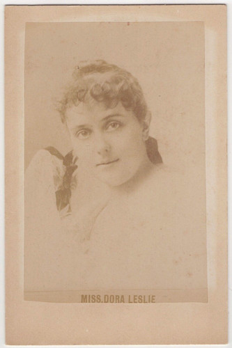 Pretty theatre actress dora - pretty,
