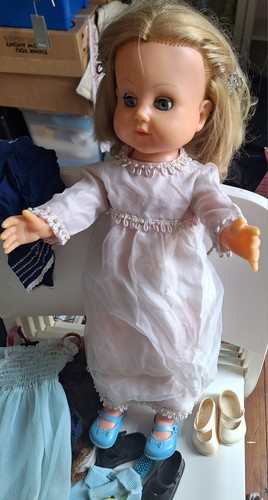 Palitoy walking doll inch - palitoy,