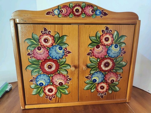 Vtg solviet folk art - solviet,