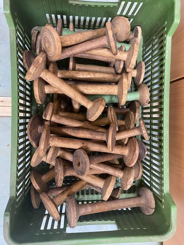 32pc antique wooden - 32pc,