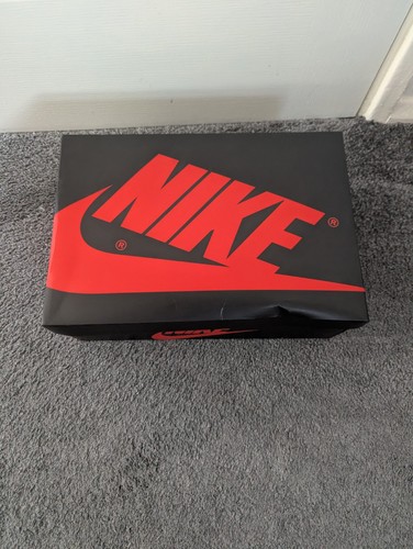 Empty nike air - empty,