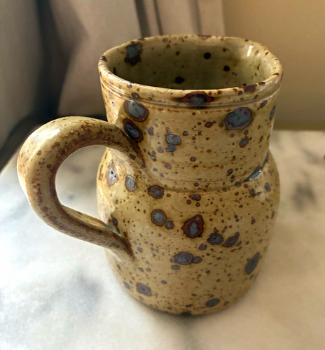 Speckled glazed stoneware - speckled,