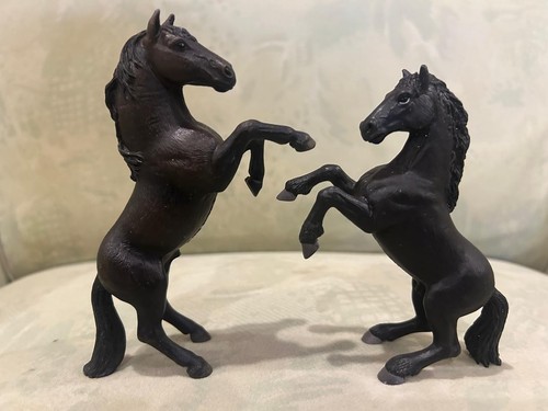 Schleich raring mustang horse - raring,