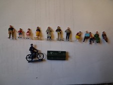 Hornby R7116 OO Gauge Figures