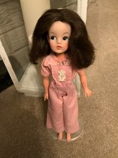 Vintage  Brunette Sindy Doll  033055X 1972 Wearing  Dungarees Outfit 1972