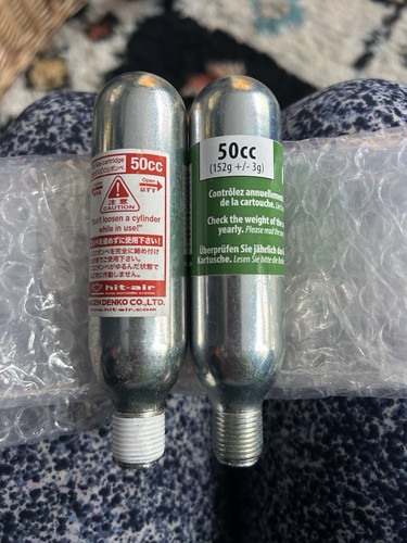 Air canister for - air, jacket