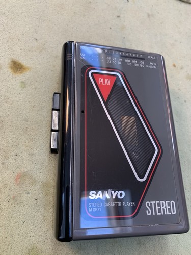 Sanyo gr71 walkman style - sanyo,