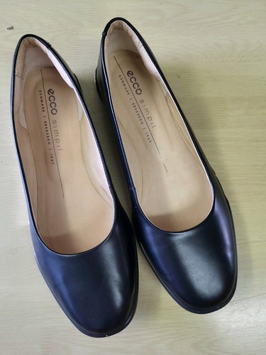 Ecco ladies black leather flat - ladies,